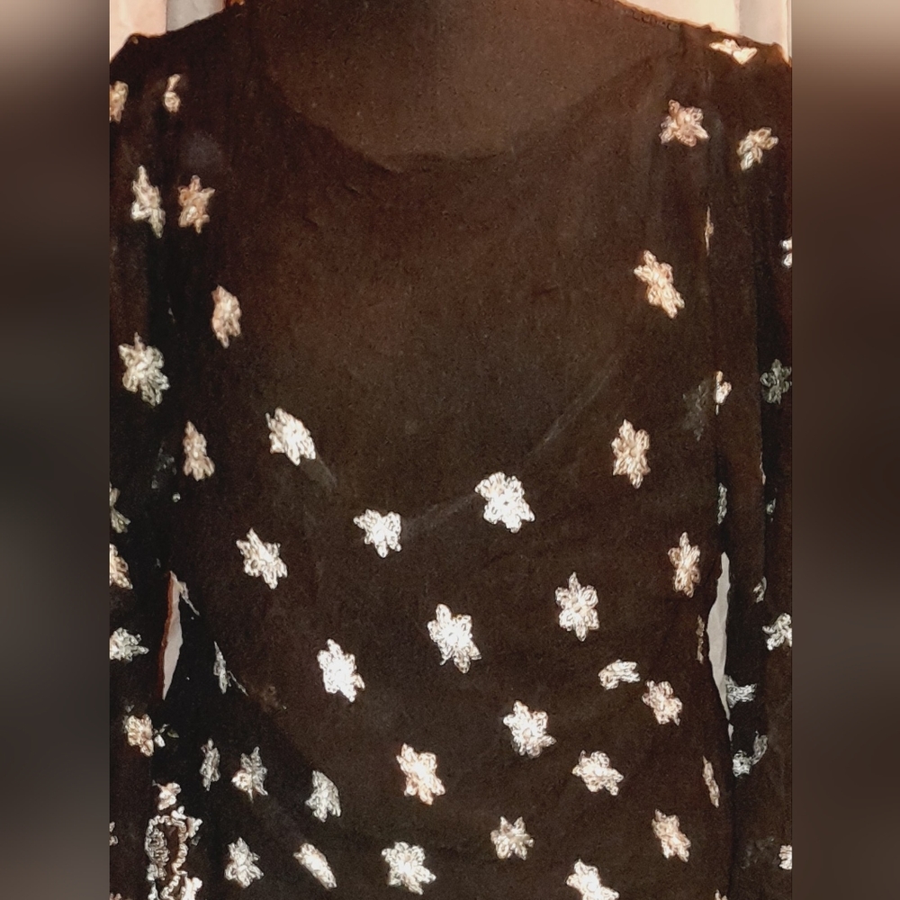 Komarow 2 Layer long Belle Slv Ladies Fashion Blouse, XL, BLACK w/ embroidery - Picture 2 of 4